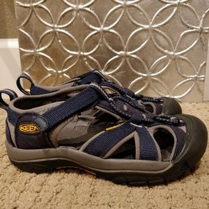 Keen boys sport sandals size 1